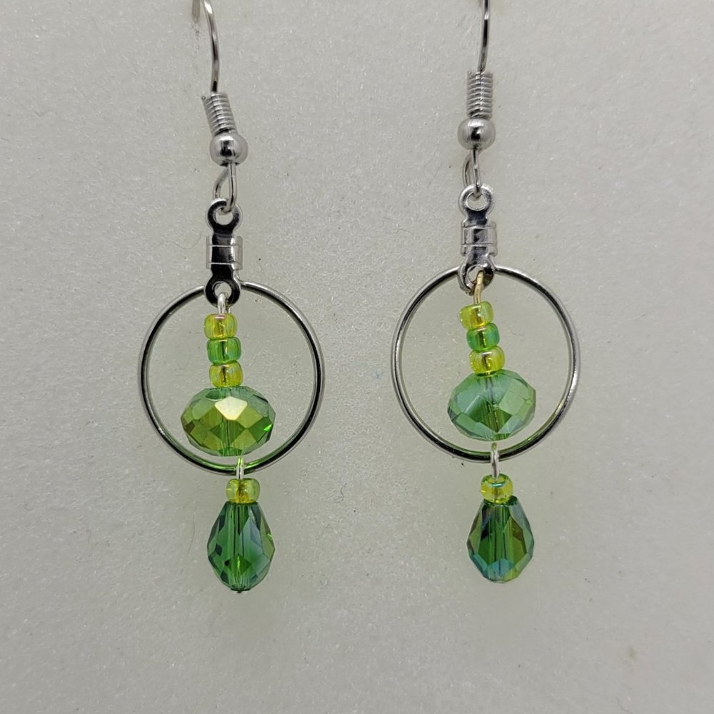 Earrings Green small Loop Dangle Beads (Personal Collection) E_GR0003
